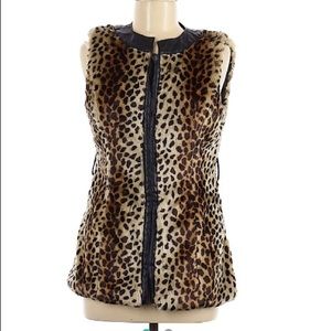 Sleeveless Leopard Vest